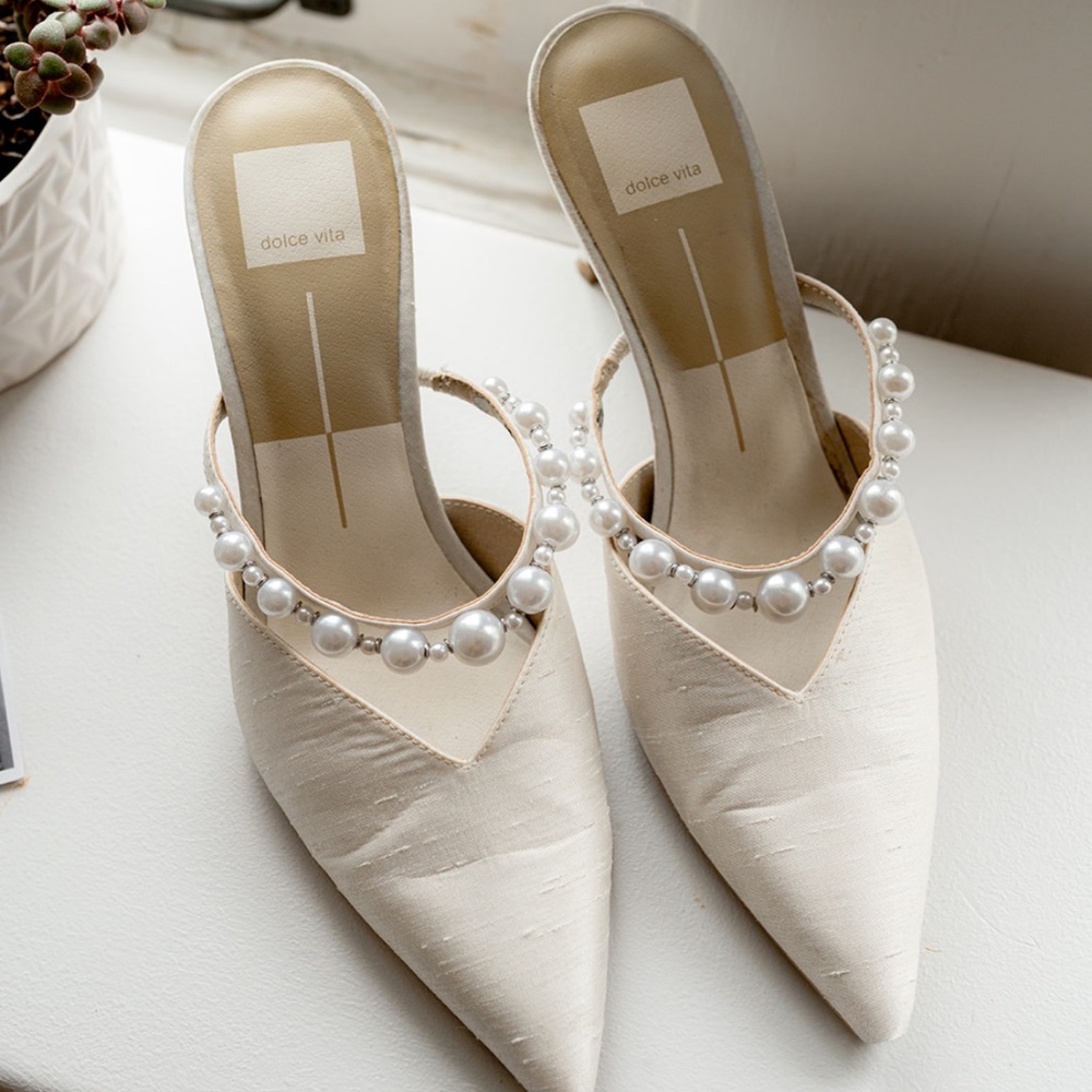 Dolce Vita Kanika Vanilla Heels